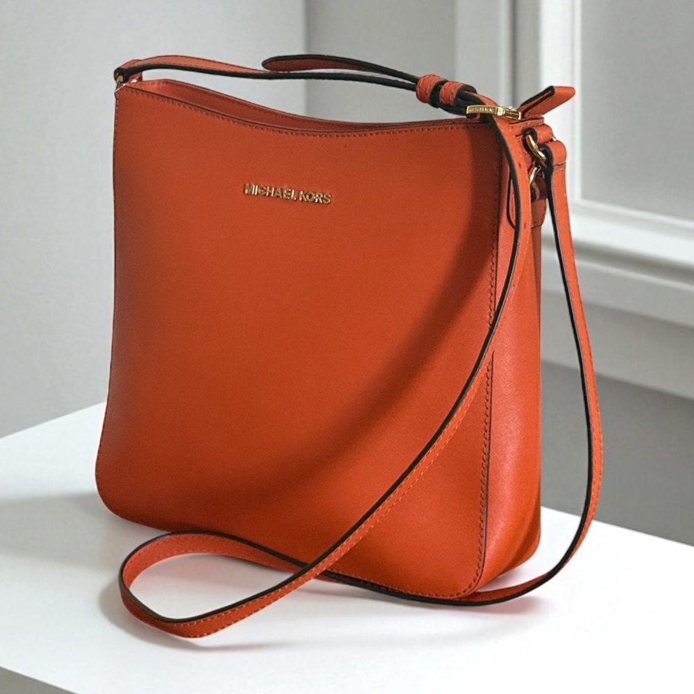Authentic Michael Kors Saffiano Orange Leather Shoulder Crossbody Bag - Picture 2 of 16